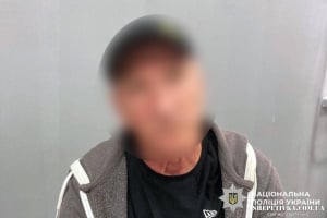 Ігнорував штрафи та продовжував знущатися з дружини: у Нетішині судитимуть 60-річного домашнього тирана