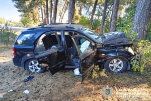 У понад 5 разів перевищила норму алкоголю та не мала прав: водійка спричинила ДТП із трьома травмованими