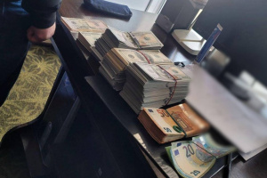 Троє лікарів відбулися штрафом за продаж довідок про інвалідність