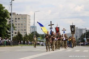 «Вірний присязі, вірний Україні»: у Нетішині провели в останню дорогу захисника Миколу Рижика