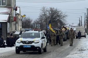Назавжди у строю: судилківчани провели в останню путь солдата Романа Окорського