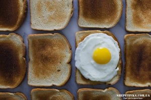 Ціни на продукти в Україні: яйця дешевшають, хліб може подорожчати