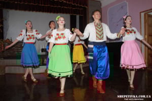 У Шепетівці відбувся благодійний концерт «Співоче дерево роду»