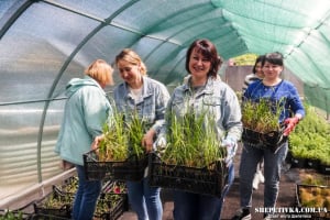 Чоловік та син на фронті, а вона — в теплиці: Олена Троц про те як переживає війну