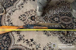 Чоловік застрелив з рушниці безпритульного пса: відкрито кримінальне провадження (відео)