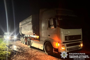 Житель Шепетівщини вантажівкою наїхав на літню велосипедистку