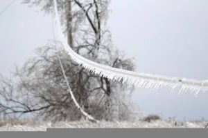 В 30-ти населених пунктах Шепетівщини спостерігаються проблеми з електропостачанням