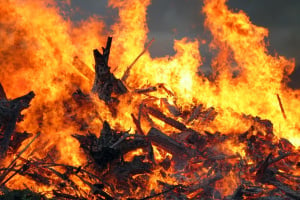 Протягом минулої доби вогнеборцям Шепетівщини довелось ліквідовувати три пожежі