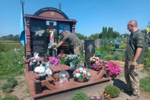 Воїни Шепетівської зенітної ракетної бригади вшанували пам'ять полеглих побратимів