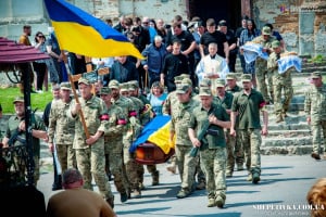 Юний волонтер та розробник дронів: у Білогір’ї прощались із Максимом Старостіним