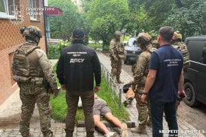Трансфер за $6000 лісовими стежками: затримали організаторів схеми для ухилянтів