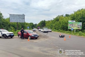 Зіткнувся з легковиком: у Шепетівці травмувався 21-річний мотоцикліст