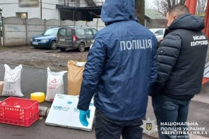Група осіб займалась розкраданням провізії в одному з військових шпиталів