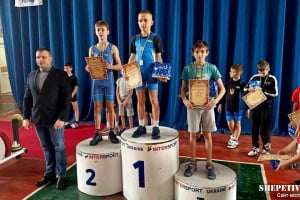 Юні важкоатлети Шепетівської КДЮСШ здобули три срібла на турнірі у Городку