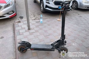 Трагедія у Хмельницькому: 11-річний хлопчик загинув після падіння з електросамоката