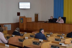 Виконком: нові правила для тимчасових споруд, зміни розкладу на маршруті №6, обмеження руху вантажівок містом