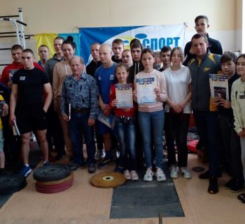 Вихованці Шепетівської КДЮСШ привезли нагороди із відкритого турніру з важкої атлетики