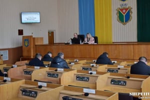 Виконком: затвержені нові перевізники та оголошено обмеження руху транспорту на кладовищі
