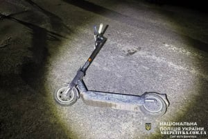 13-річний підліток потрапив до реанімації після падіння з електросамоката