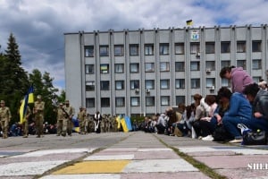У стрій захисників України став добровільно: шепетівчани провели у засвіти Дмитра Вовчика