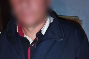 На Шепетівщині чоловіку за знущання над дружиною оголосили підозру
