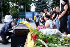 Життя, сповнене випробувань і великої любові, обірвала війна: у засвіти провели Віталія Григорова