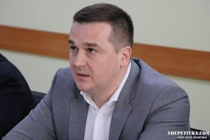 Син арештованої голови Хмельницької МСЕК почав позбуватися бізнесу