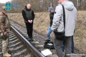 Два дизертири підірвали залізничну колію на Хмельниччині: деталі справи