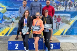 Шепетівчанки здобули перемогу у благодійному забігу з перешкодами ATOM RACE 2025