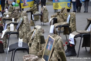 У Полонному відбулась акція підтримки тих, хто щодня живе між небом і землею