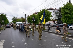 Довгі місяці невідомості: Шепетівка зустріла воїна Івана Літнаровича