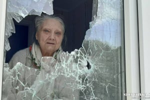 "Будинок хитався": Старокостянтинівську громаду атакували касетними боєприпасами