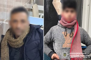 Розвантаження опломбованої вантажівки з Туреччини завершилось подвійним сюрпризом