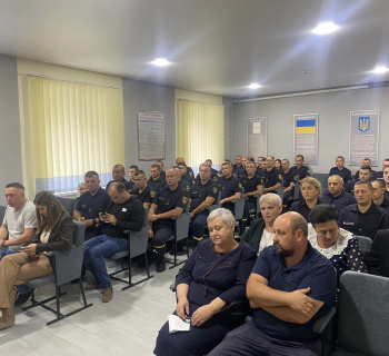У Шепетівці з нагоди професійного свята віншували рятувальників