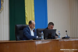 Борги тепломережі, збільшення штату міськради, ліквідація дитячого садочку та земельний скандал: сесія міськради