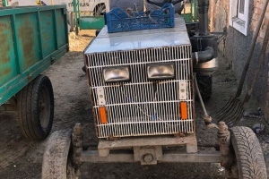 Житель Хмельниччини переїхав трактором на смерть тещу