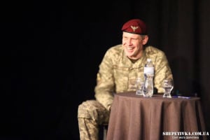 У Нетішині відбулася зустріч з актором-воїном Олексієм Тритенком