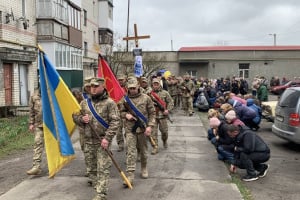 Кавалер "Золотого Хреста" Віктор Оніщук повернувся до Славути на щиті