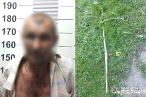 На Шепетівщині чоловіка підозрюють у вбивстві вітчима косою