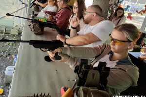 У Шепетівці молодь змагалася у вправності стрільби з пневматичної зброї