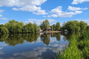На Шепетівщині знову перевіряли водойми: який пляж не відповідає гігієнічним нормам