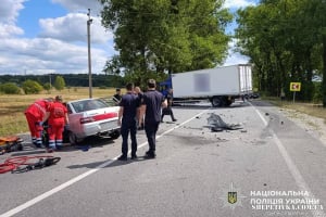 Смертельна аварія поблизу Кам’янки: через зіткнення з вантажівкою загинув чоловік