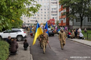 У Нетішині попрощалися із 55-річним воїном Нацгвардії Василем Гурським