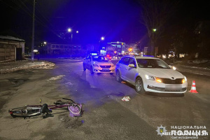 У Шепетівці внаслідок зіткнення з автівкою травмувався велосипедист