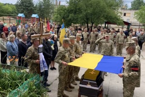 У Славуті попрощалися з головним сержантом Анатолієм Куликом