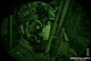 У темряві, як удень: нетішинські нацгвардійці відпрацювали стрільби з приладами нічного бачення