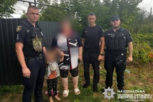 У Шепетівці поліцейські шукали трирічну дівчинку, яка зникла з подвір’я