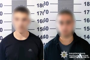 Жорстоко побили 71-річного пенсіонера та його товариша: у Шепетівці перед судом постануть двоє молодиків