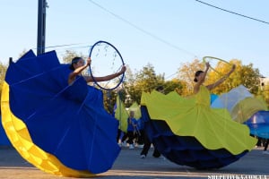 «І сонце, і небо»: у Нетішині відбувся патріотичний флешмоб на честь Захисників України