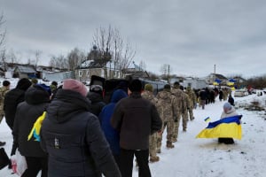 У селі Троєщина попрощалися із захисником Бурячком Юрієм Анатолійовичем